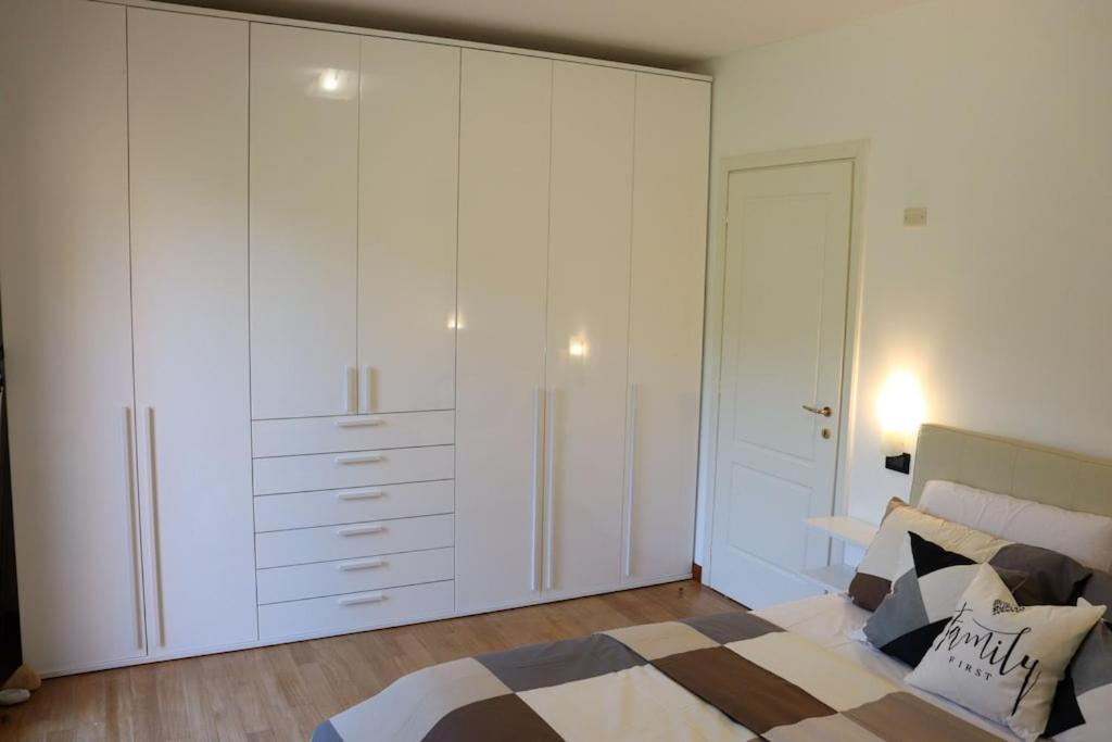 Appartement Dans Un Terrain De Golf, 5 Min De La Mer En Voiture, Parking Gratuit Cogoleto Kültér fotó