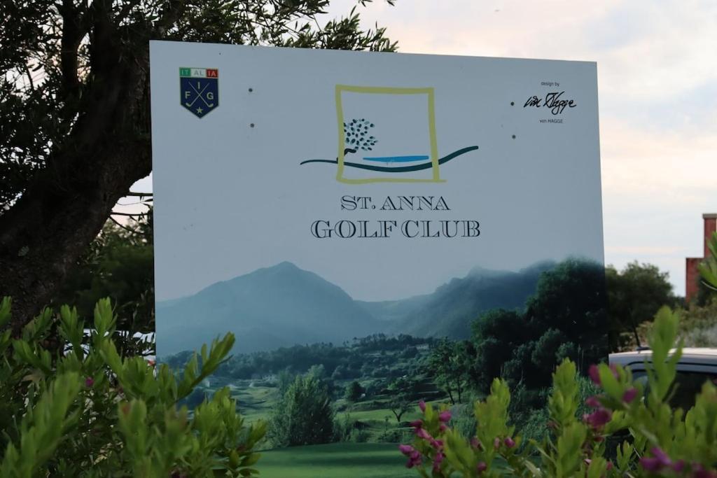 Appartement Dans Un Terrain De Golf, 5 Min De La Mer En Voiture, Parking Gratuit Cogoleto Kültér fotó